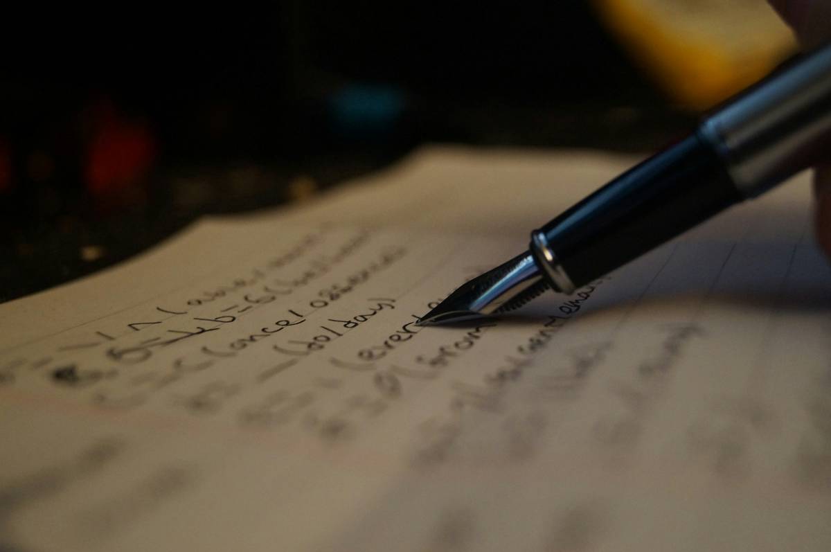 copywriting portfolio tips with embedded client testimonial showing revenue impact